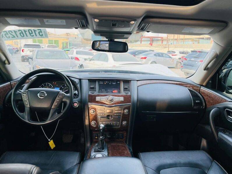 2019 Nissan sl