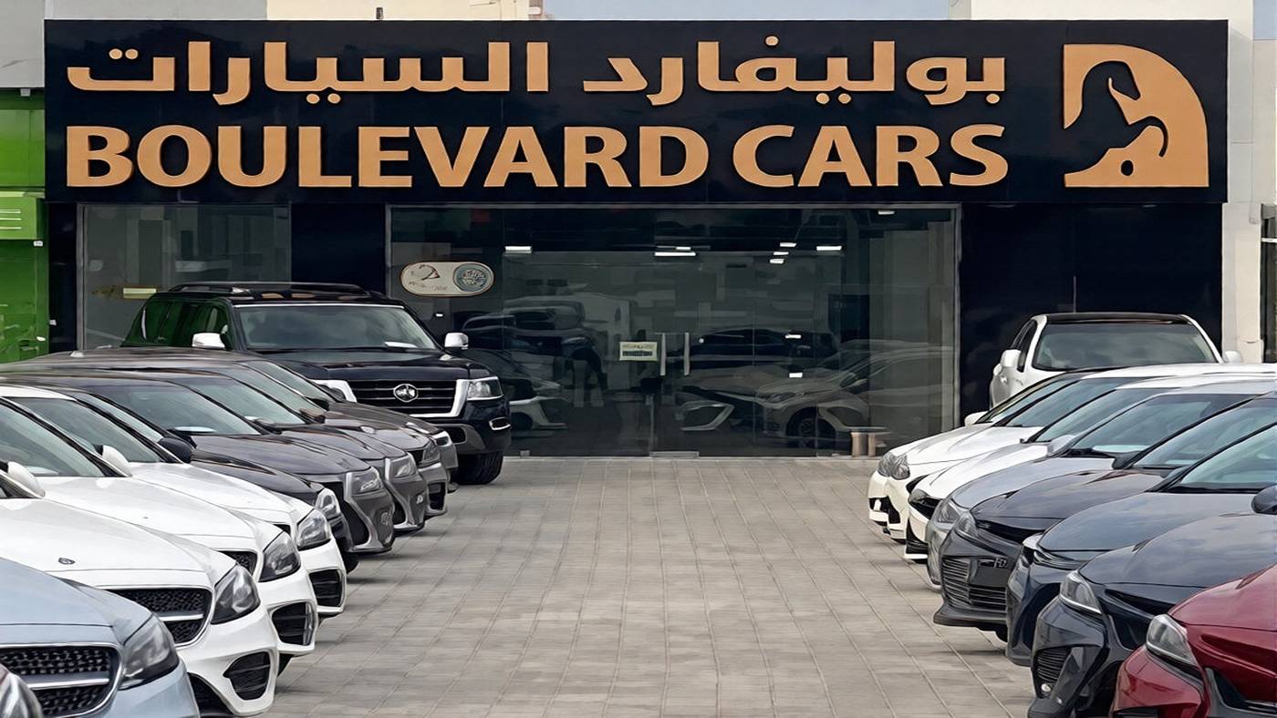 Boulevard_cars